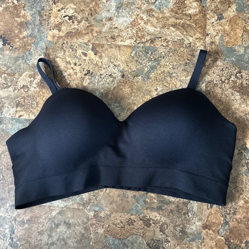 Truekind Wireless Lined Womens Size Large Black Wirefree Back Closure